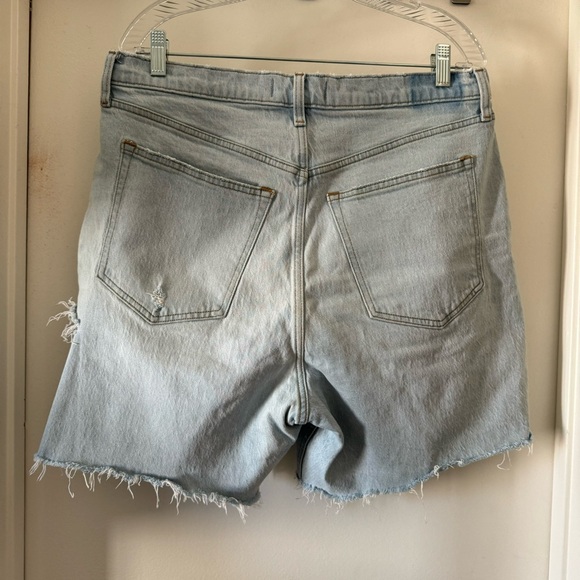 Abercrombie Curve Love Dad Shorts with 7” inseam, Size 32 - Picture 2 of 2